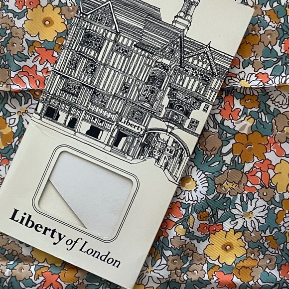 Vintage Liberty of London Silk Scarf - Autumn Floral Print with Original Package - Picture 3 of 14